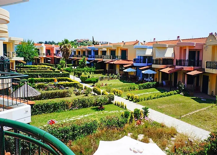 Eva\'S Houses Nikiti